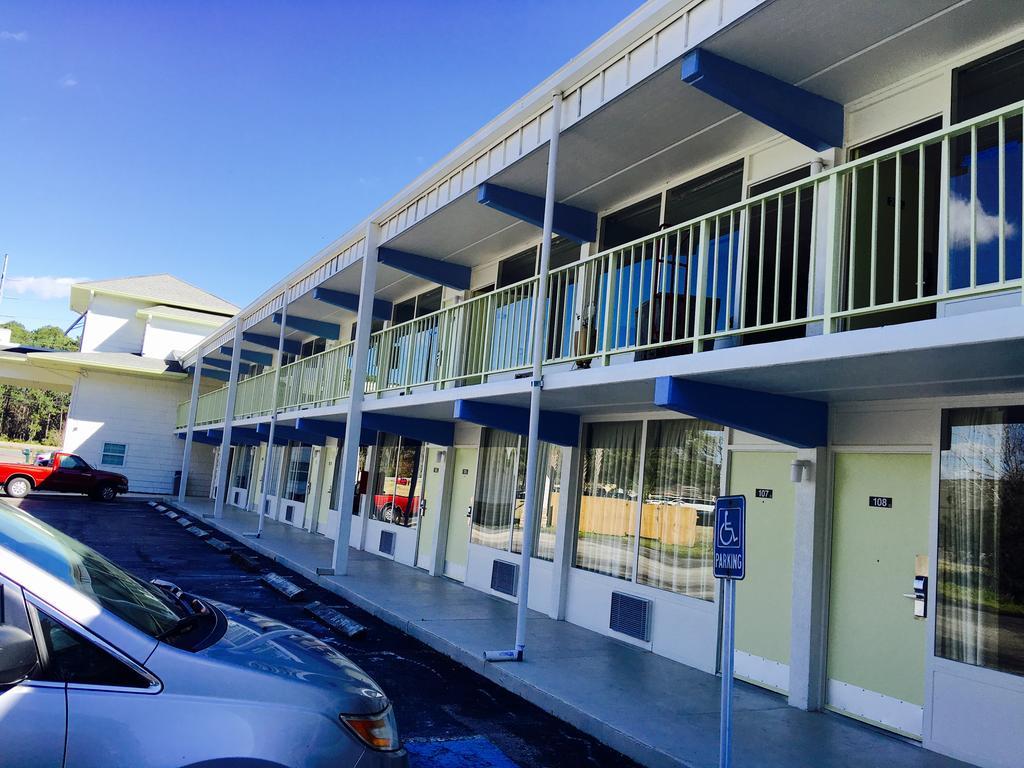 Super 8 By Wyndham Kingsland I-95 Naval Base Area Hotel Екстериор снимка